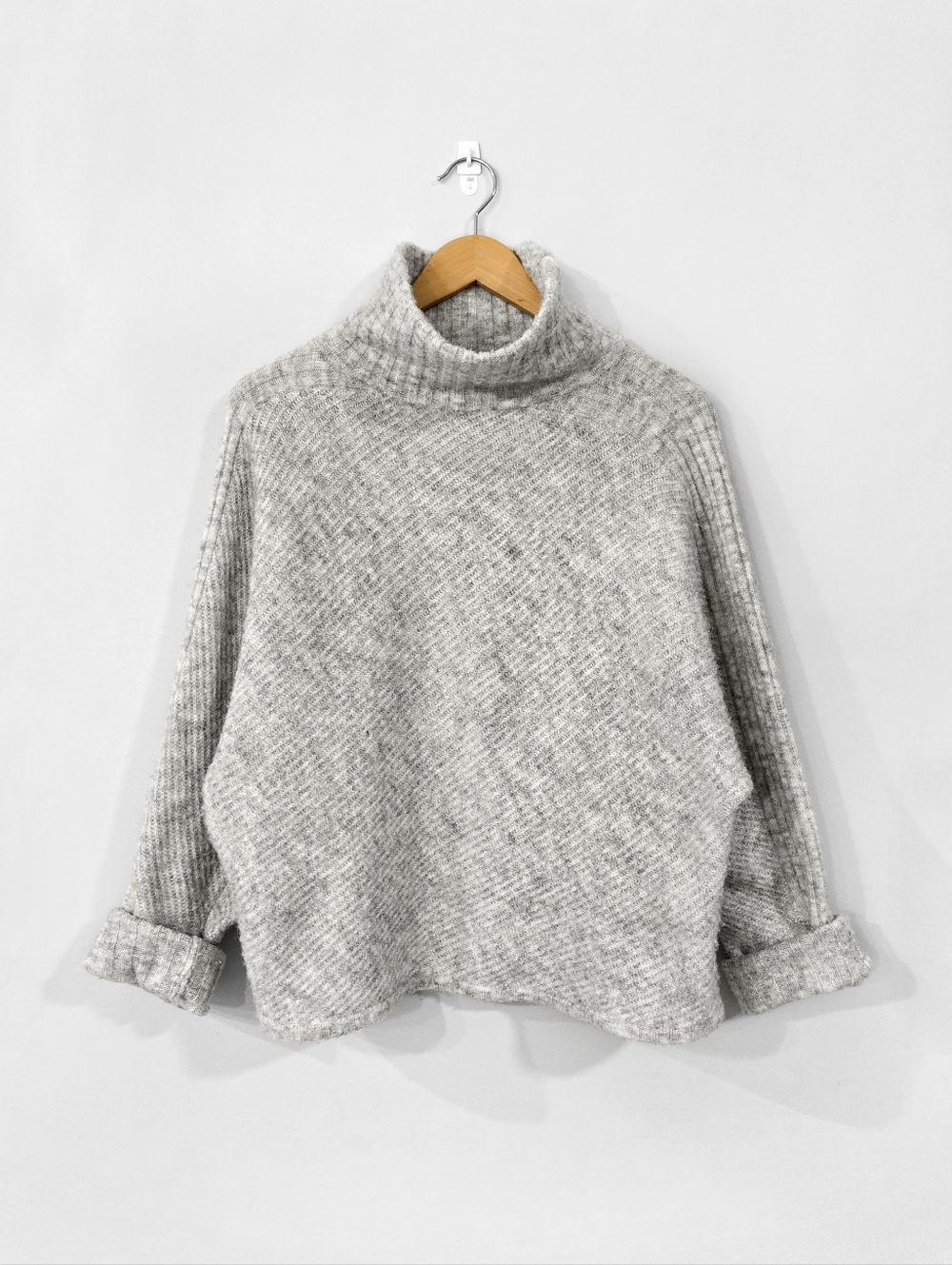 MAX STUDIO Light Heathered Grey Slouchy Turtleneck Sweater